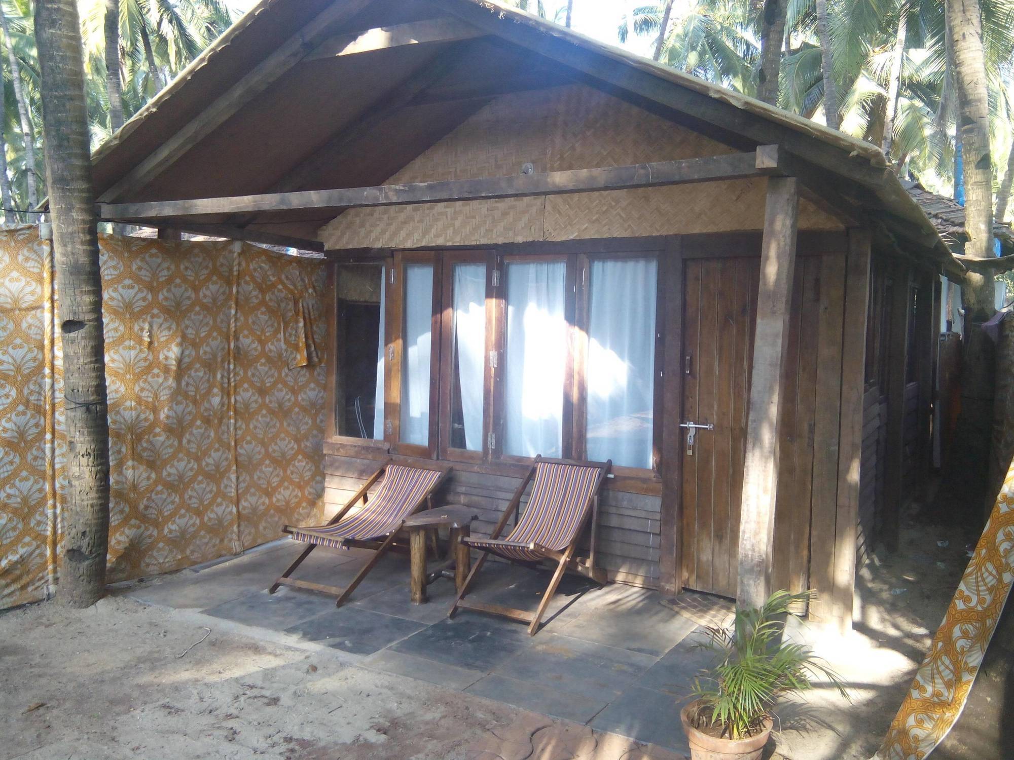 Cafe Del Mar Beach Bungalows Hotel Palolem Exterior photo